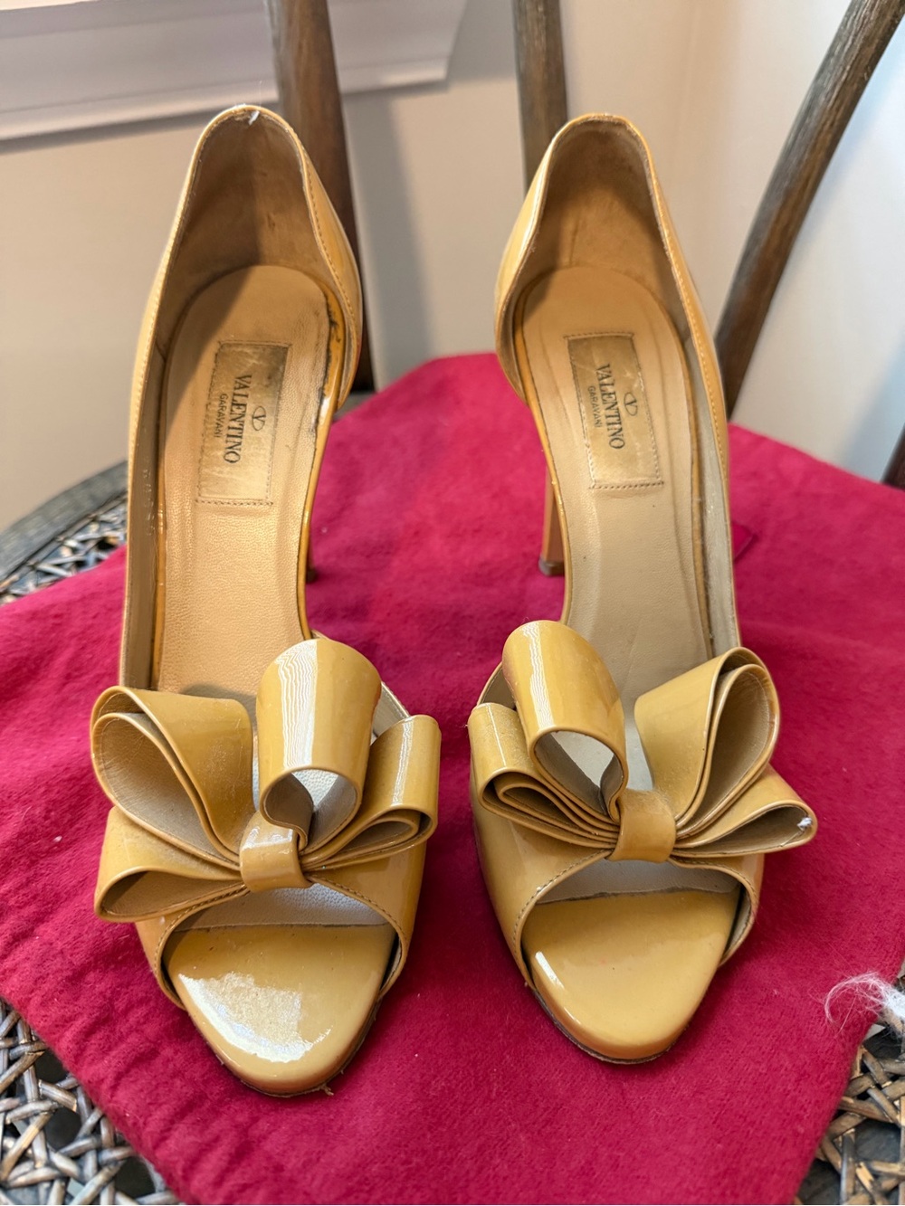 Valentino Garavani patent leather Bow Accent peep-toe pump